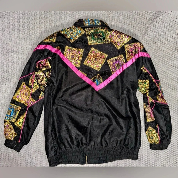 Vintage 1980’s Basic Editions Windbreaker Jacket Medallion Print Size Medium - Picture 8 of 8